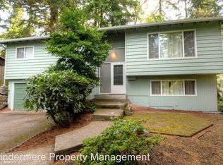 521 NE 178th Pl, Shoreline, WA 98155