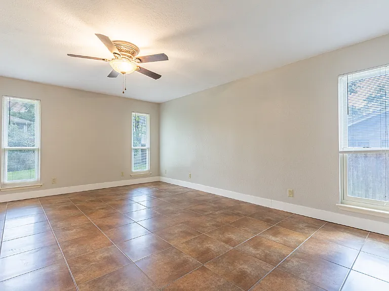 2331 Bluffridge St — Photo 22