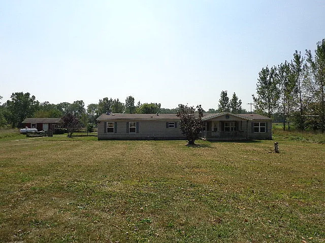 5640 Twp Rd 179 photo 1