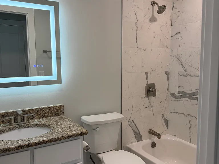 1041 Cove Dr #136D — Photo 15