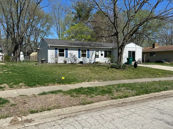 212 Maplebrook Dr, Brownsburg, IN 46112