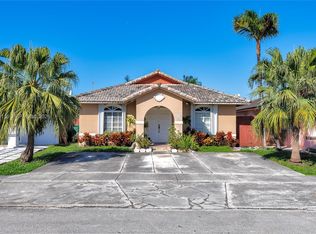 9719 NW 127th St, Hialeah Gardens, FL 33018