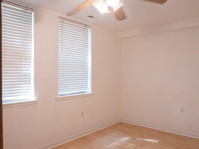 2300 18th St NE #2300 — Photo 18