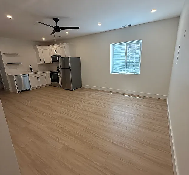 1651 Spann Ave #B — Photo 4