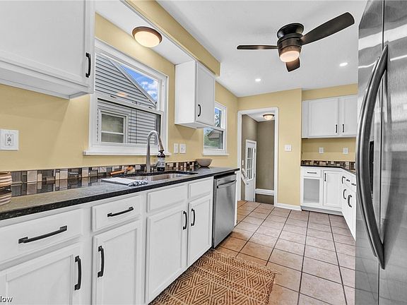 5th image of 6026 Monica Ln