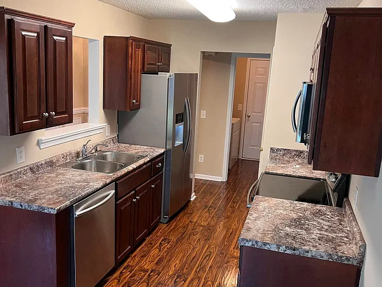 Kitchen. Stainless steel kitchen appliances included in rental.