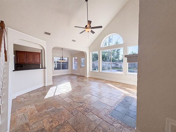 5th image of 23130 Willow Canyon Dr