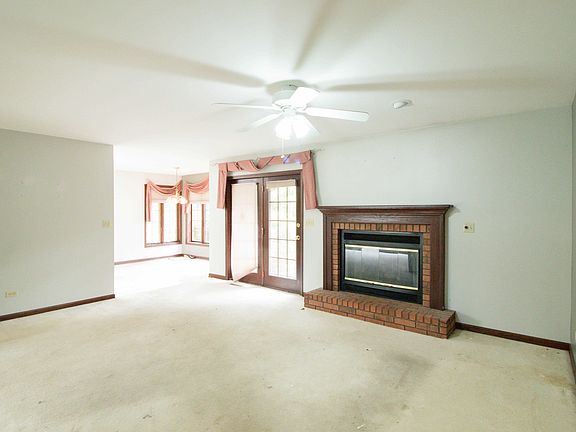 4th image of 230 Arthur Dr