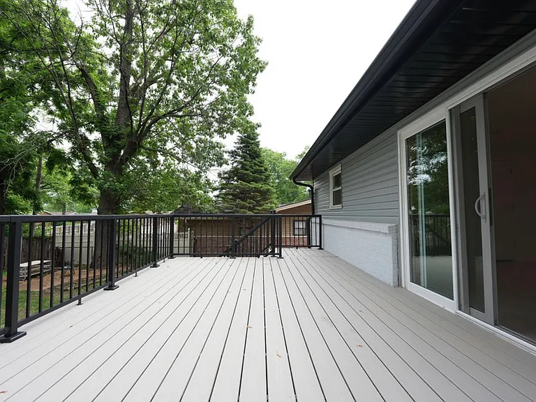 647 Bismark Ave — Photo 17