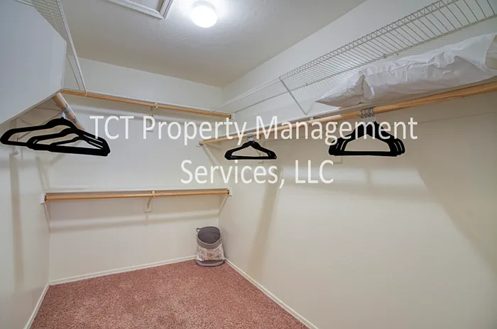 9729 E Celtic Dr — Photo 9