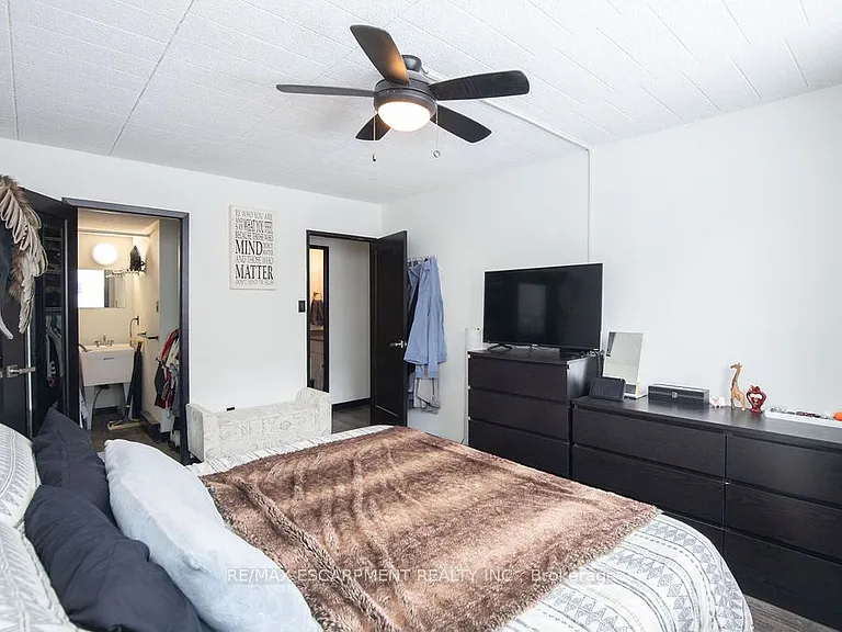 71 Vanier Dr #110 — Photo 20