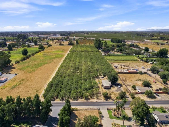 3330 E Service Rd, Ceres, CA 95307