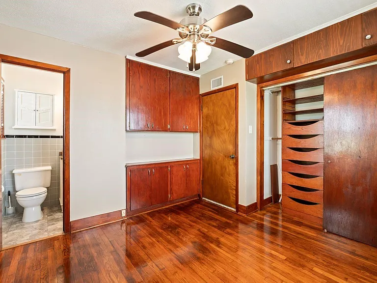 6728 Avenue Q — Photo 11