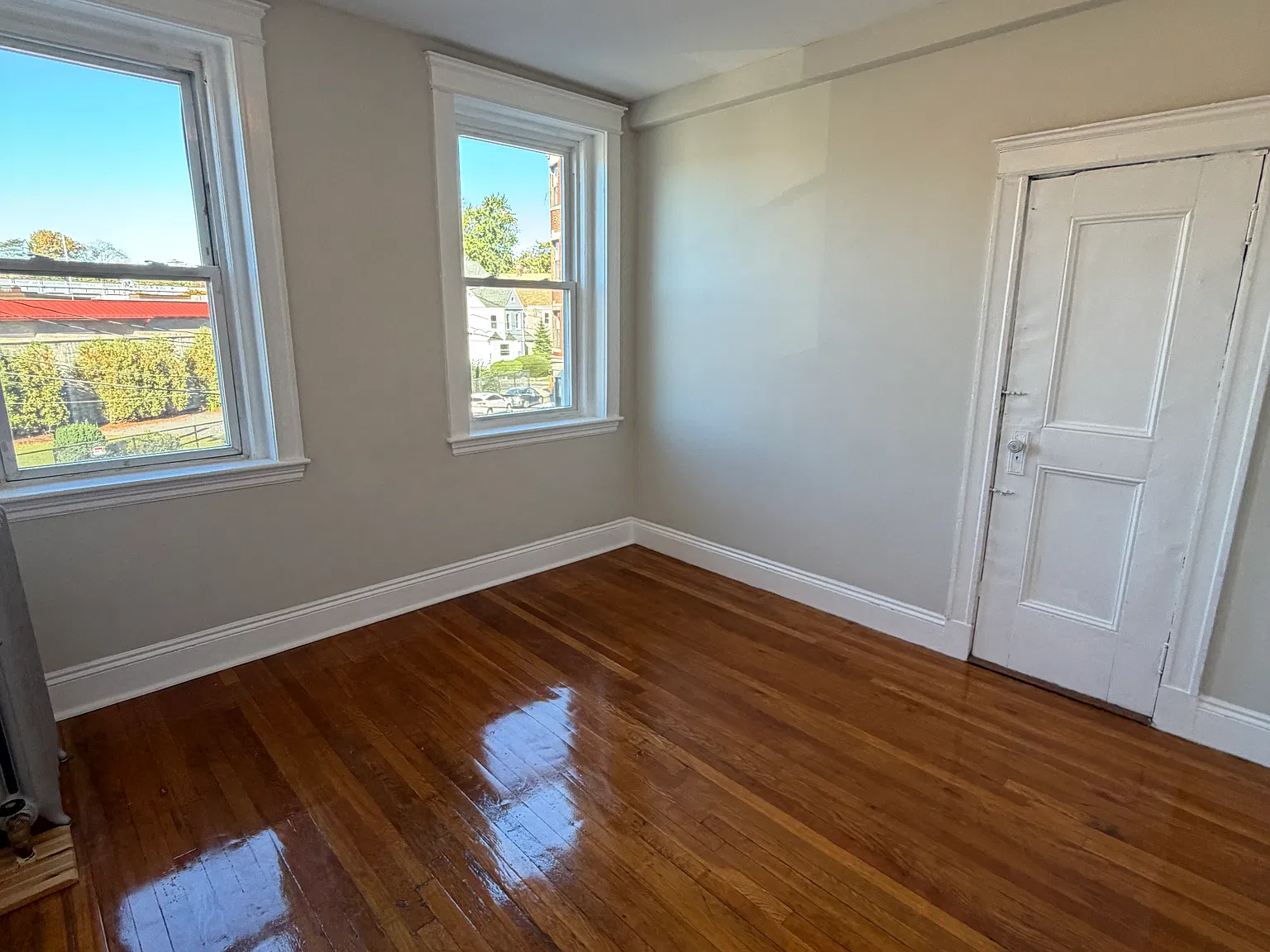 2 bed, 1.0 bath, $2,800 — Photo 2