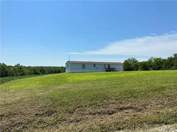 7149 County Road 64, Savannah, MO 64485