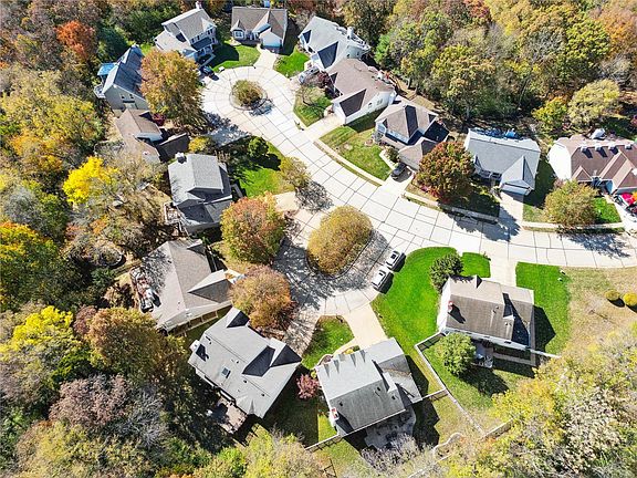 2nd image of 3523 Georgetowne Village Dr