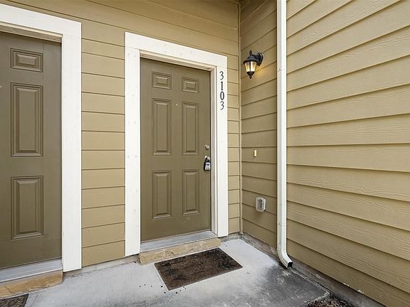 5th image of 1620 Bryant Dr Unit 3103