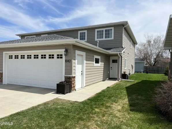 1042 8th Ave NW, Valley City, ND 58072
