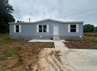 206 Angel Ct, Oak Grove, KY 42262