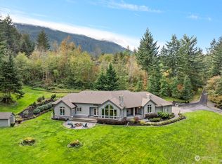 16460 Uplands Way SE, North Bend, WA