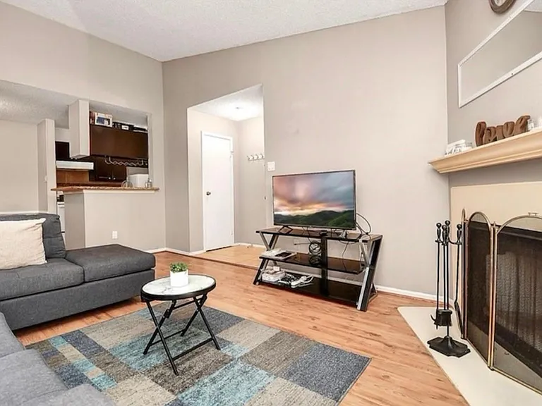 3770 Lovers Wood Ln #606 — Photo 6
