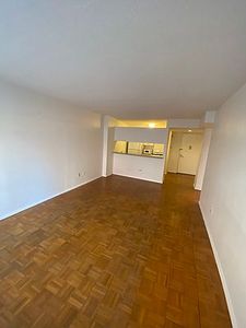 2 S End Ave APT 8J, New York, NY, 10280
