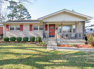 5406 McDeane Rd, Louisville, KY 40216