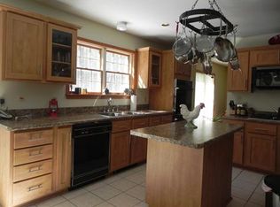 21 Woodruff Rd, West Stockbridge, MA 01266