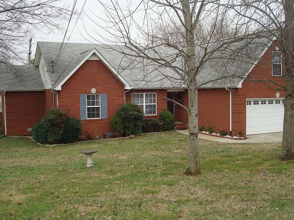 1st image of 219 Valley Ct