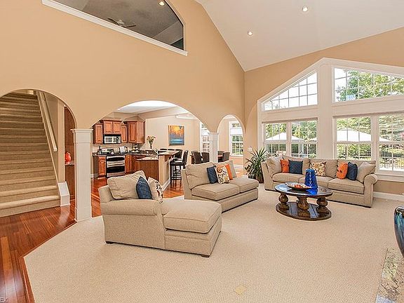 5th image of 10532 Nobhill Ln