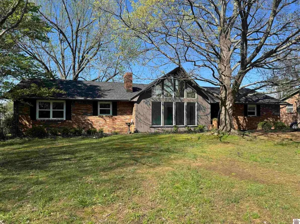 1501 Oxford Dr, Murray, KY 42071