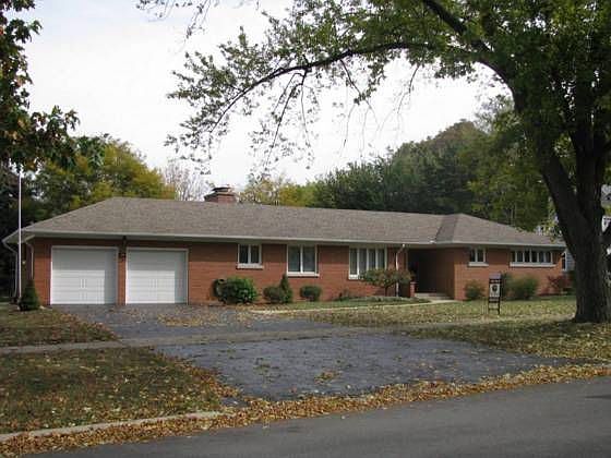 1st image of 308 S Gladstone Ave