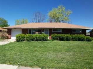 4371 Longfellow Ave, Huber Heights, OH 45424