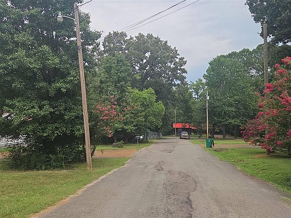 5th image of 15 Opalochee Dr