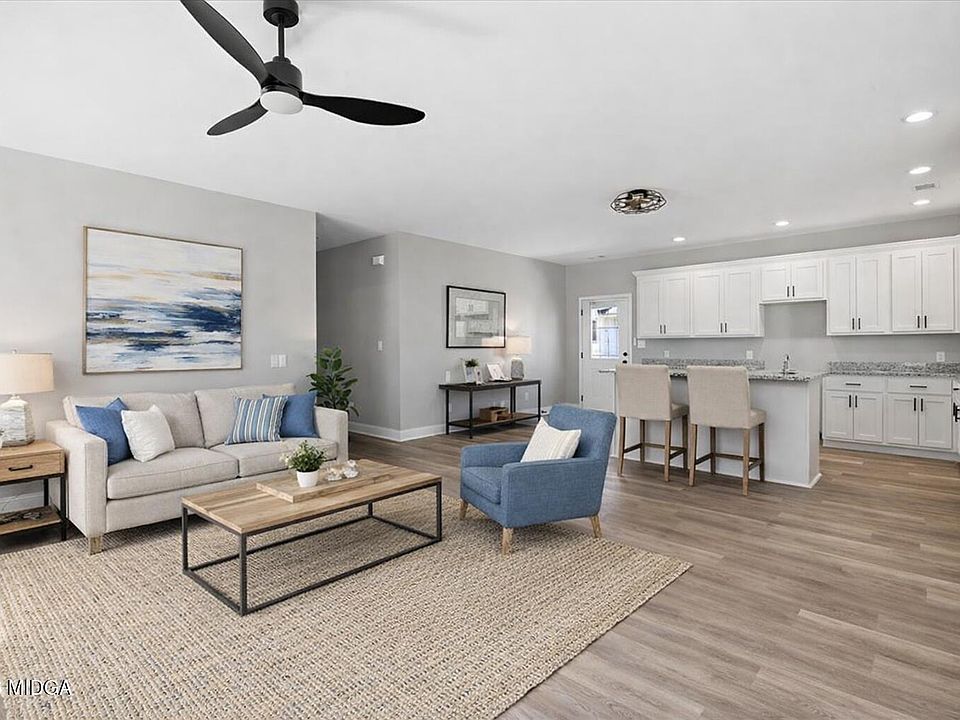 1st image of 854 Plant St