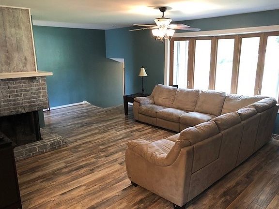 4th image of 5899 Weymouth Dr