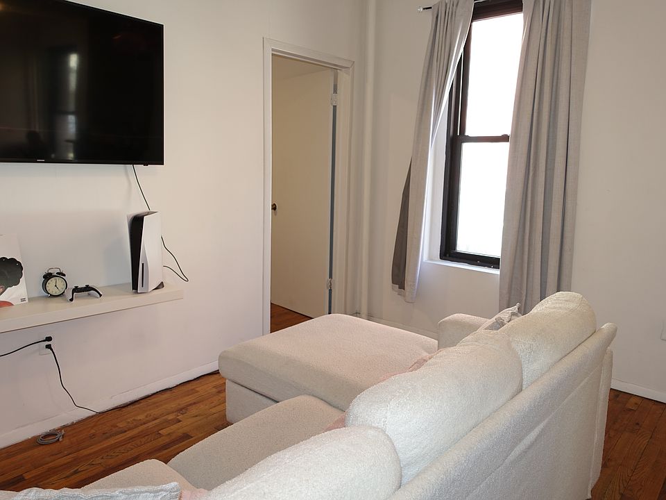 1st image of 402 W 50th St #1A