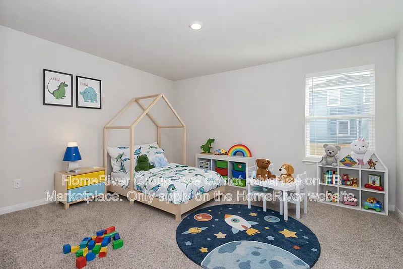 5 bed, 2.5 bath, 2505 sqft, $2,625 — Photo 4