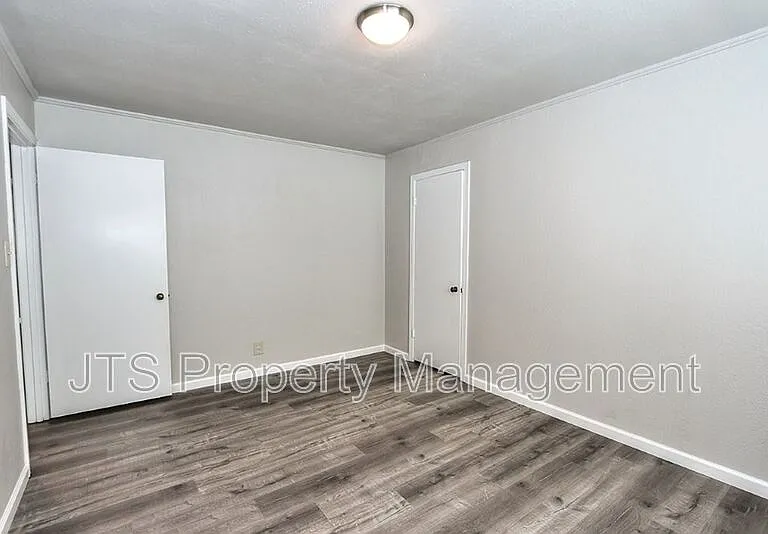 4439 V St #1 — Photo 50