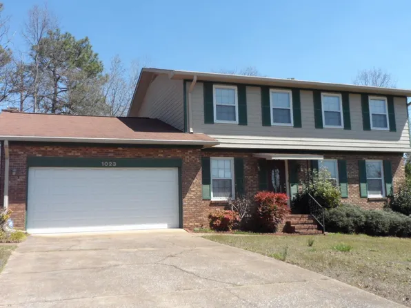 1023 Comanche Trl, Anniston, AL 36206