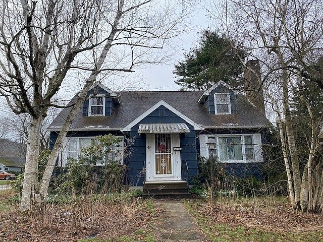 1st image of 42 Cornish Ave