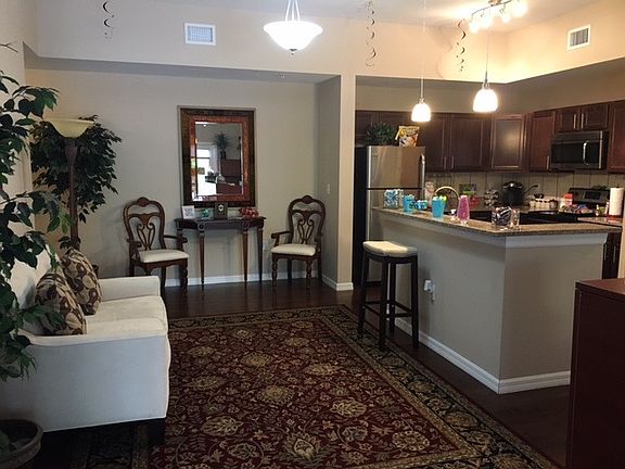 3 bedroom dining room & kit