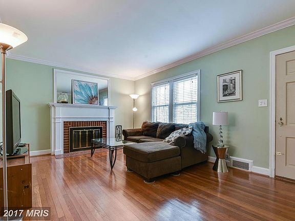 4th image of 3006 Upton Dr