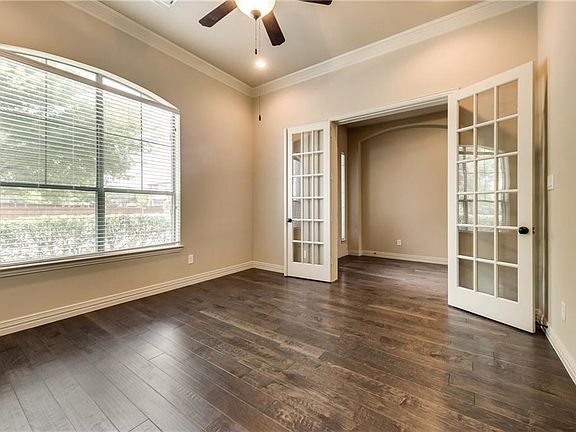 4th image of 12024 Sunny St