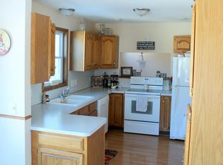 6639 Kara Dr, Eden Prairie, MN 55346