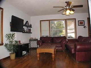 4th image of 2626 Buehler Ave
