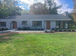 128 Lecka Ln, Banner Elk, NC 28604