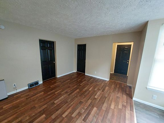 3rd image of 603 W Vermont St #1