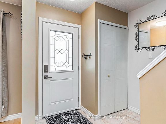 4th image of 925 Lawson Rd #39