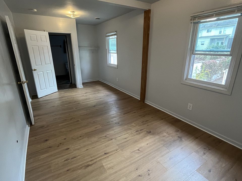 Bedroom #1